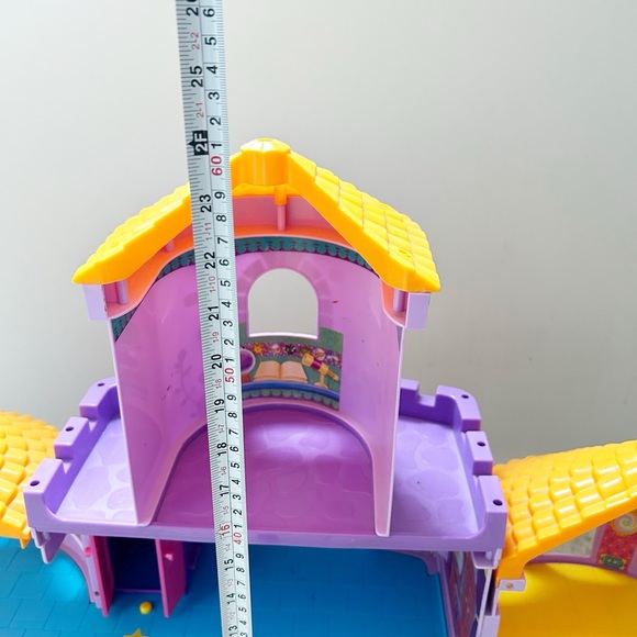 Dora the Explorer Castle nearly 2 feet tall 7 room Secret Door - Picture 13 of 13